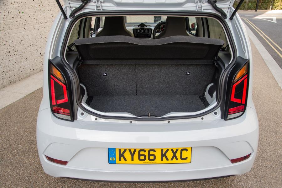Багажник Volkswagen up! beats 5-Door 2016 года  (UK) (фото 5 из 23)